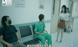 Zombies xâm nhập bệnh viện và cưỡng hiếp y tá xinh đẹp
